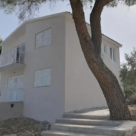 Astra Διαμέρισμα *