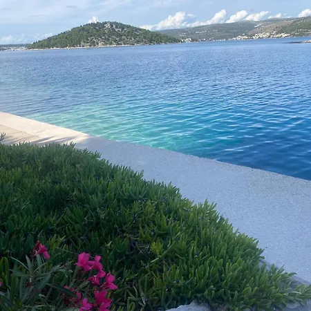 Astra Apartment * Ražanj